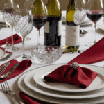 découvrez comment dresser une table élégante et harmonieuse en accord avec les vins servis, pour sublimer vos repas et impressionner vos invités grâce à des astuces simples et des conseils pratiques.